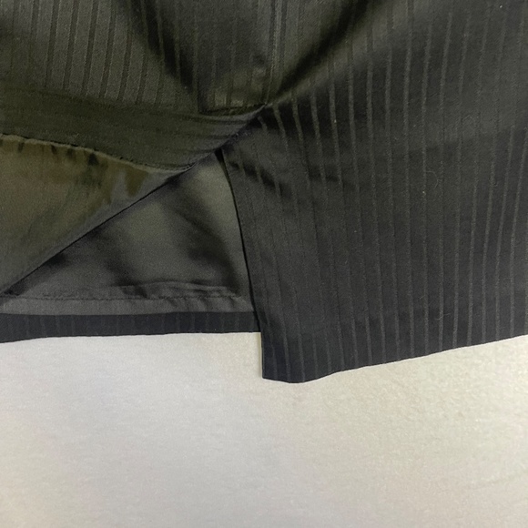 Black Skirt No brand inside lining zipper with small slip slid size 14 Pre-owned - Picture 10 of 12